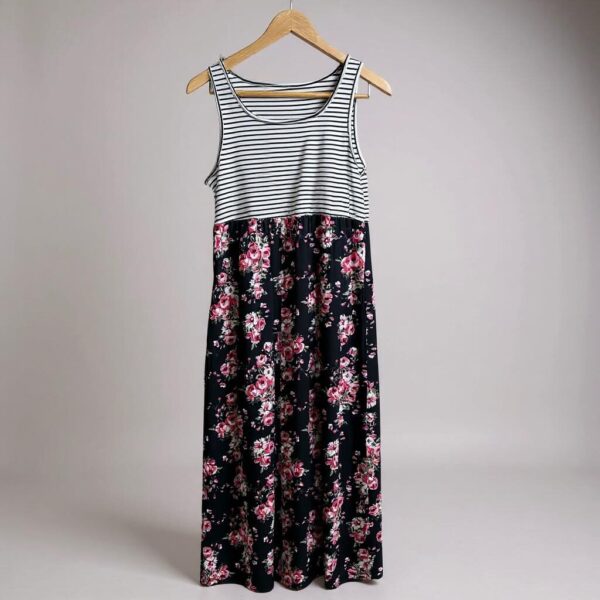 Vestido a rallas con estampado floral largo - Talla M