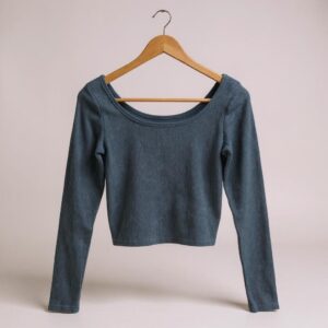 Crop top manga larga color celeste - Talla S