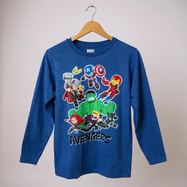 Playera manga larga Avengers  Talla 14/16