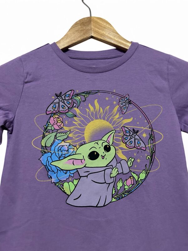 Blusa manga larga Baby Yoda lila-  Talla 6 – Star Wars - Image 2