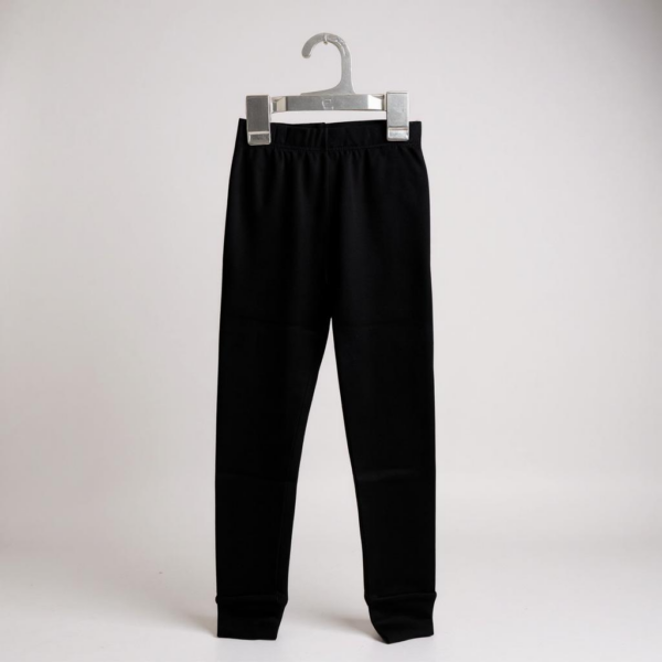 Pantalón básico negro ajustado  - Talla 6T- Burt’s beis Kids