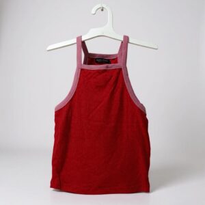 Blusa roja tipo halter con ribete rosado - Talla XS - Bershka
